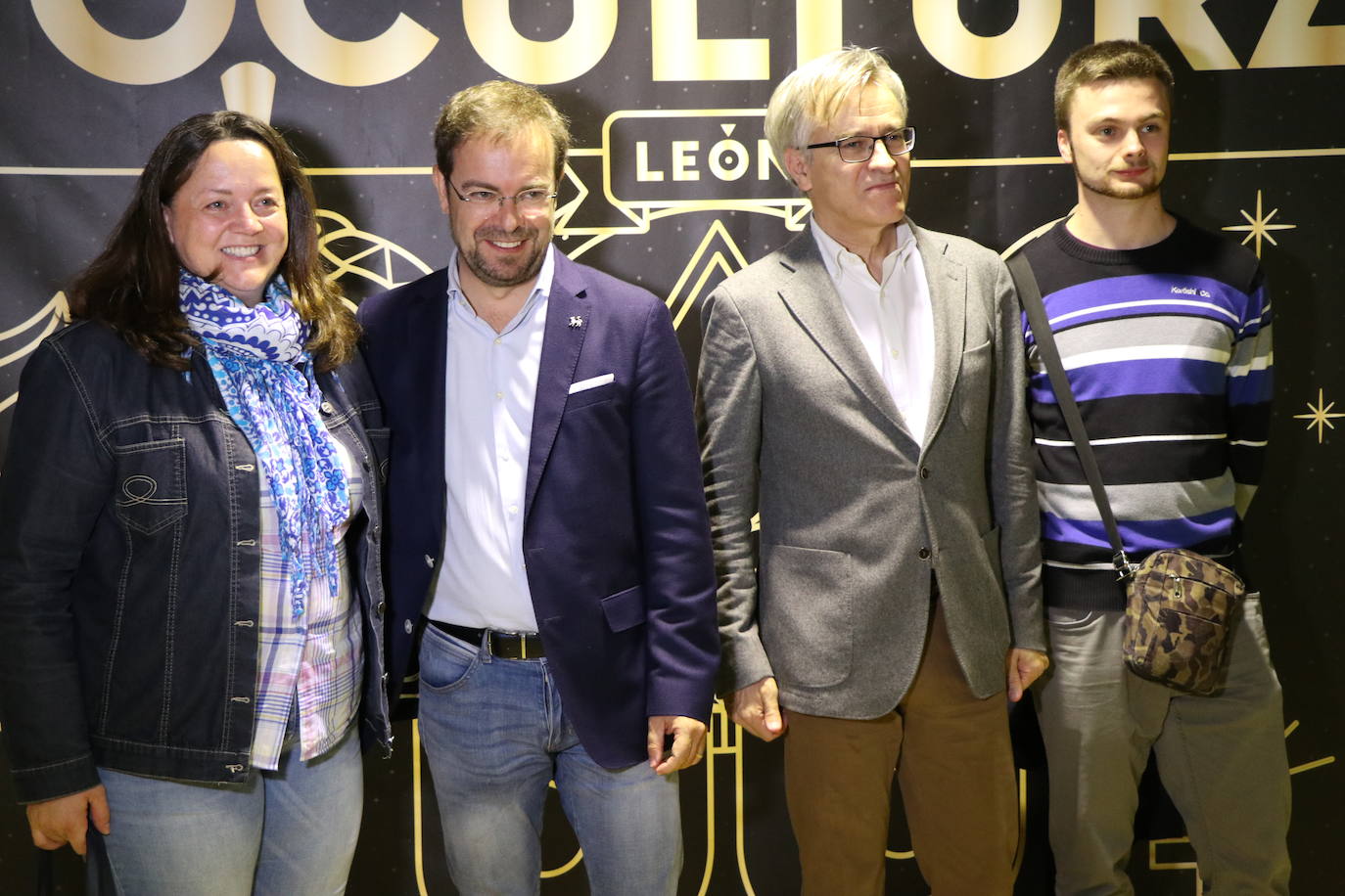 Fotocall en la entrada del Auditorio Ciudad de León.