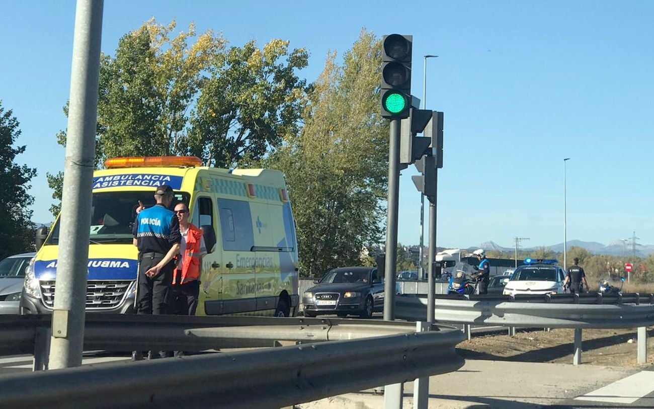 Efectivos de Emergencias en el lugar del suceso.