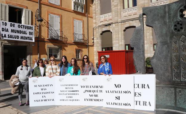 Lectura del manifiesto en la plaza de Regla.