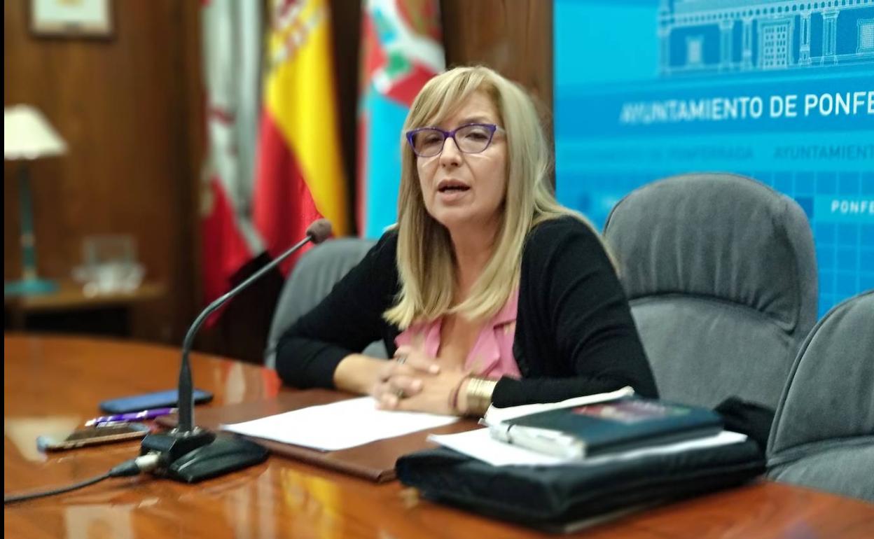 La concejala de Participación Ciudadana, María Luisa Varela, en su comparecencia.