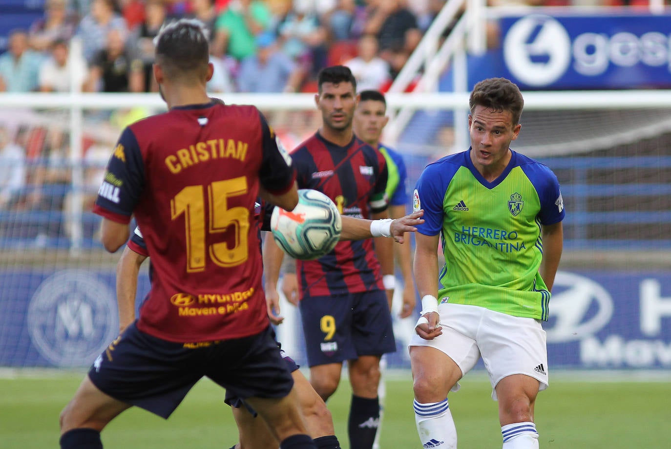 Fotos: Empate entre el Extremadura y la Ponferradina