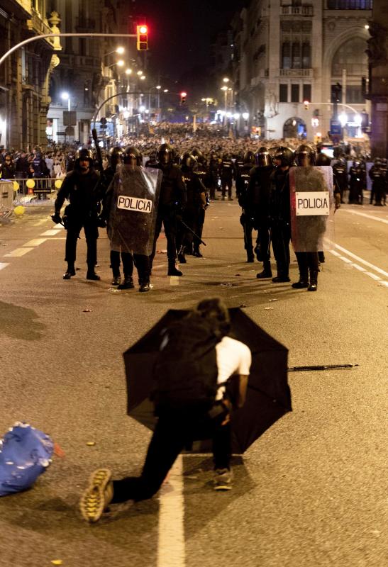 Fotos: Protestas en Cataluña al conocerse la condena de los líderes independentistas