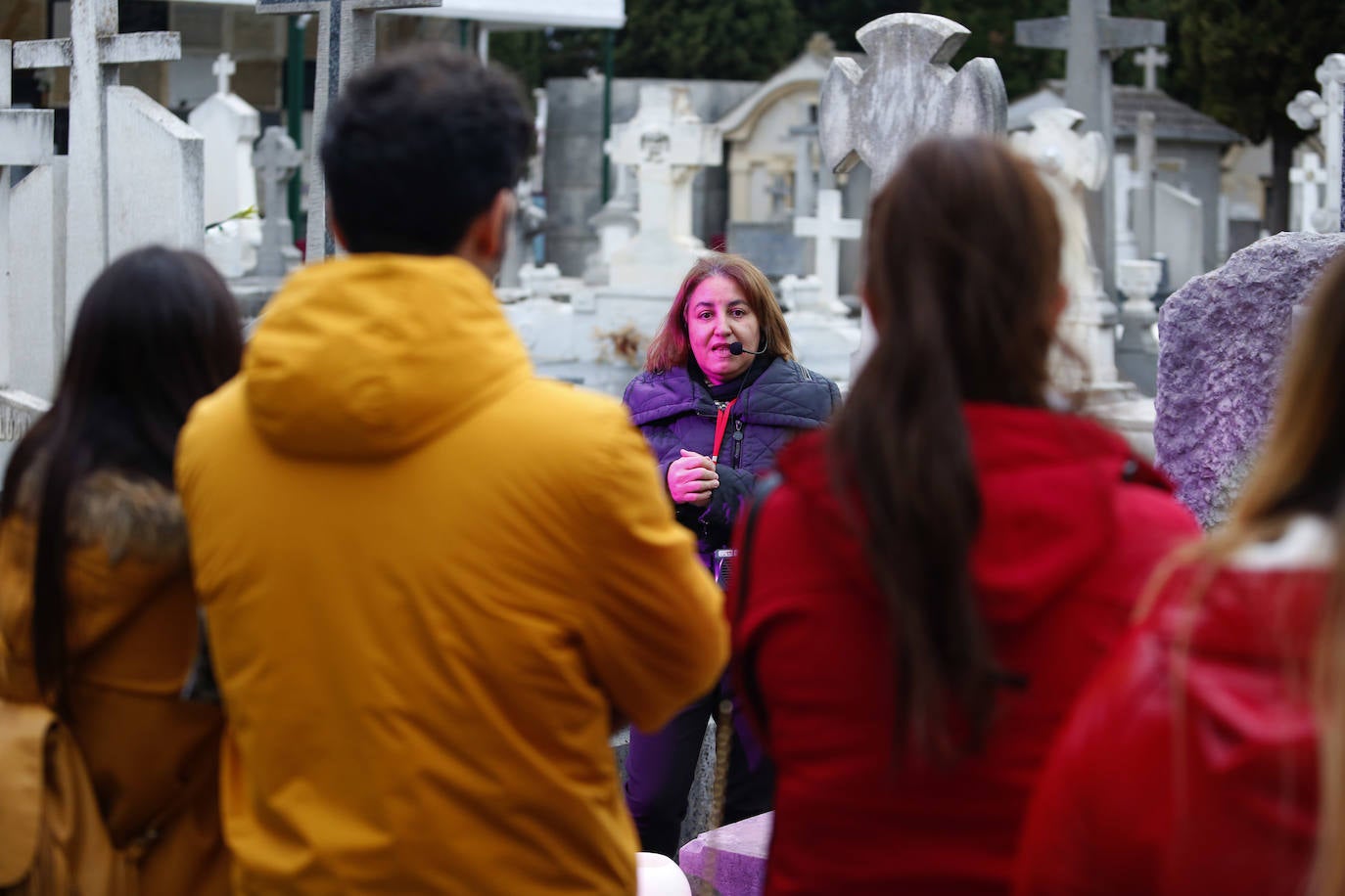 Fotos: Ruta cultural y teatralizada por el cementerio de León