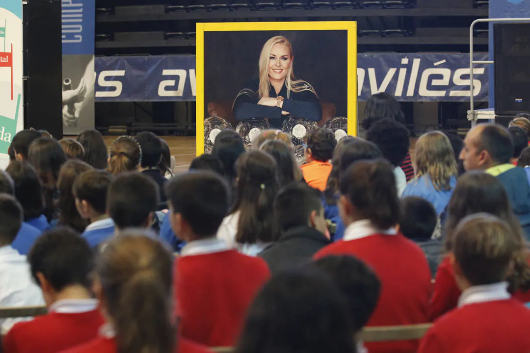 Lindsey Vonn charla con alumnos con 'valores de élite'