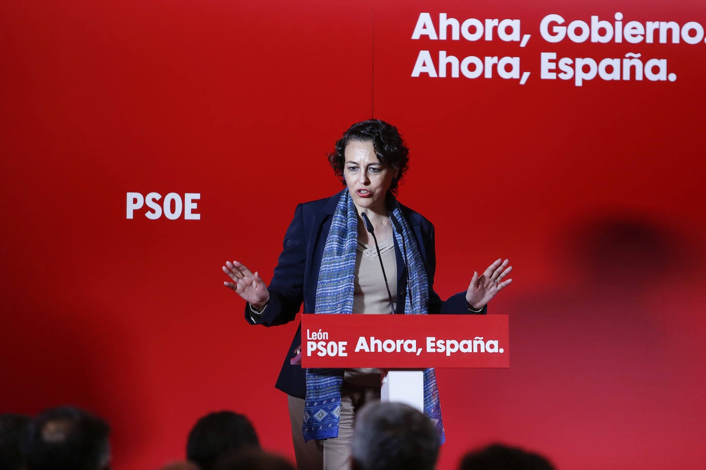 Fotos: La ministra de Trabajo participa en un acto público del PSOE en León