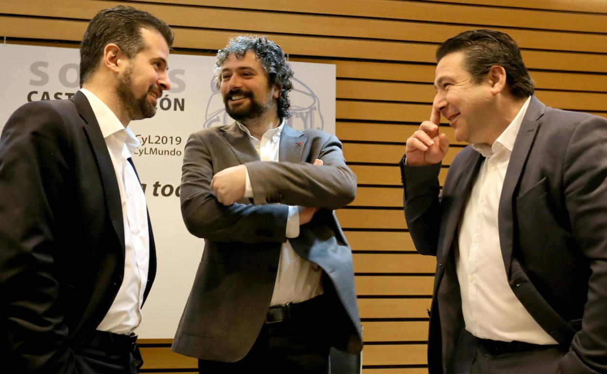 Luis Tudanca, secretario autonómico del PSOE, y Luis Mariano Santos, secretario general de la UPL.