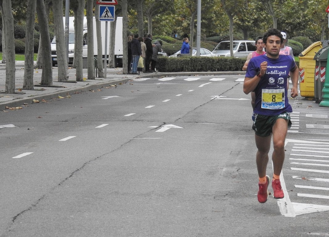 León se ha convertido de nuevo en el escenario para una gran cita del atletismo. Brillantes 10 kilómetros en la ciudad.