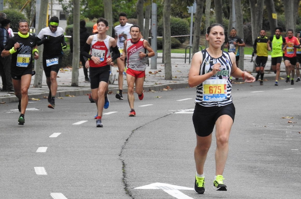 León se ha convertido de nuevo en el escenario para una gran cita del atletismo. Brillantes 10 kilómetros en la ciudad.