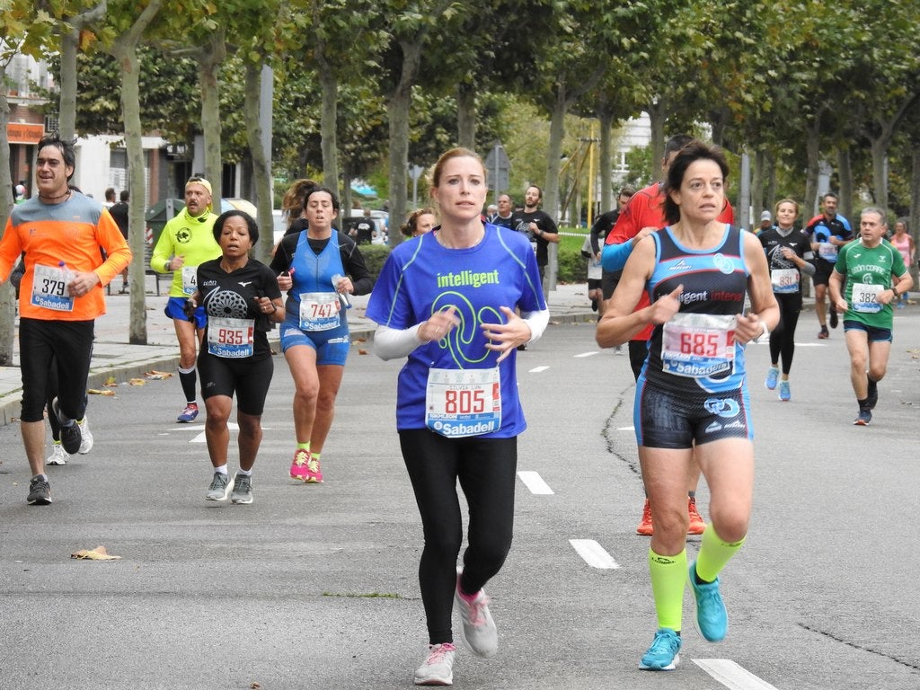 León se ha convertido de nuevo en el escenario para una gran cita del atletismo. Brillantes 10 kilómetros en la ciudad.