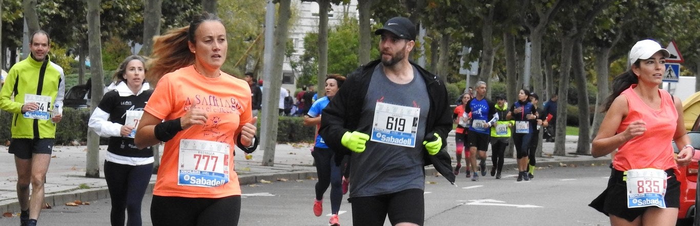 León se ha convertido de nuevo en el escenario para una gran cita del atletismo. Brillantes 10 kilómetros en la ciudad.