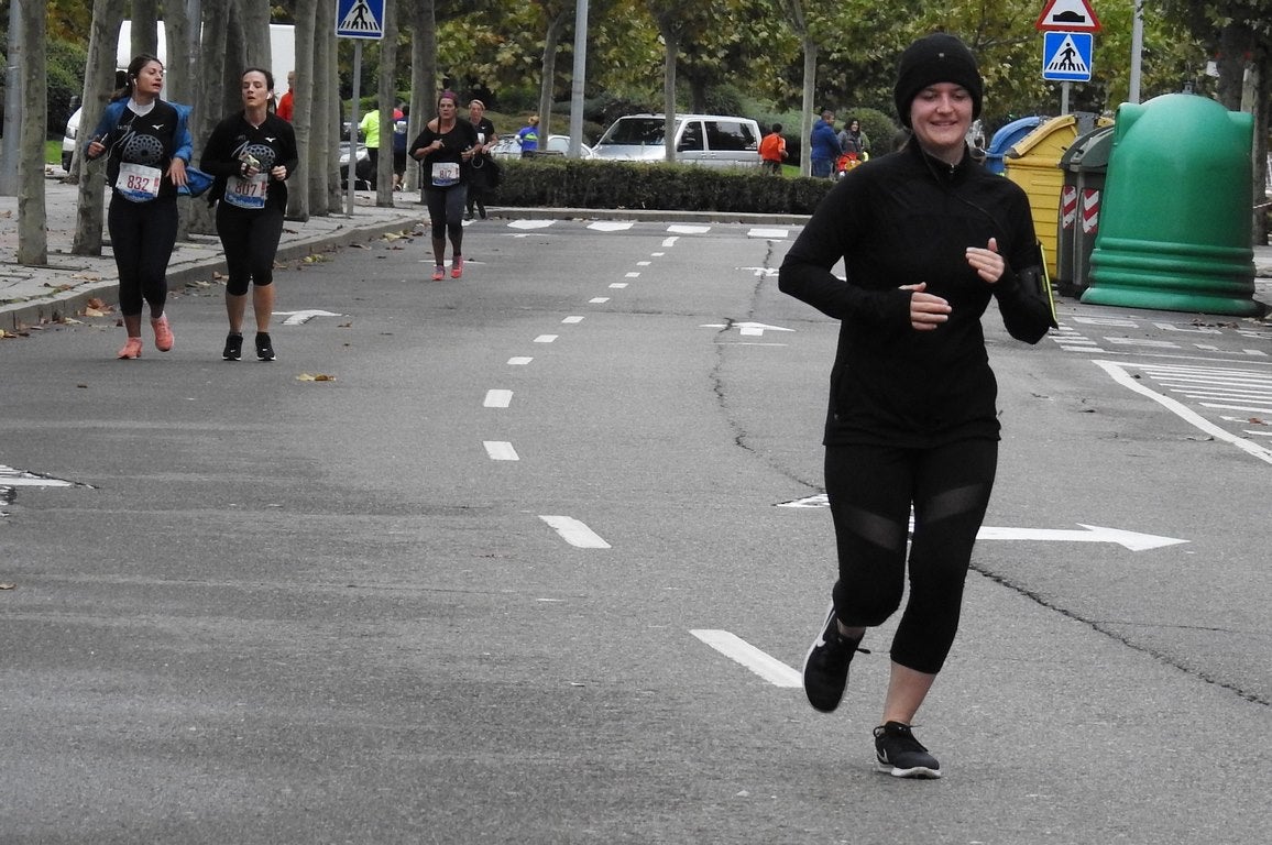 León se ha convertido de nuevo en el escenario para una gran cita del atletismo. Brillantes 10 kilómetros en la ciudad.