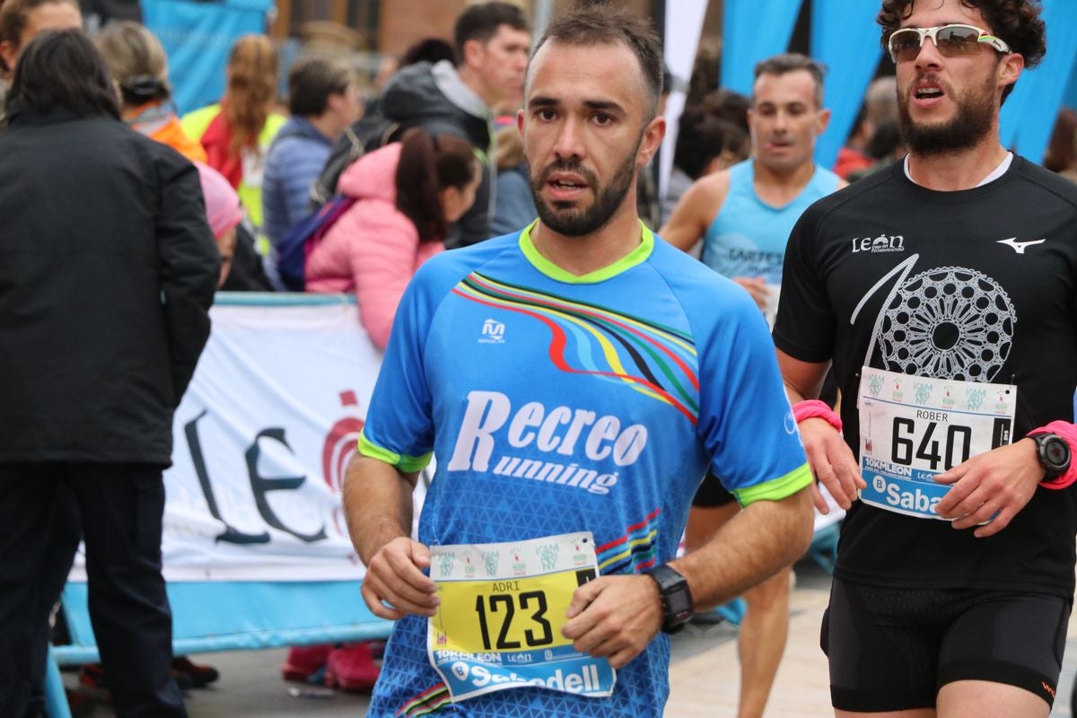 Fotos: La meta de los 10km Ciudad de León