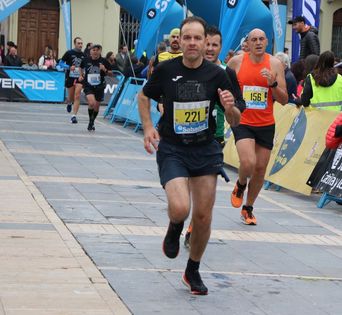 Fotos: La meta de los 10km Ciudad de León