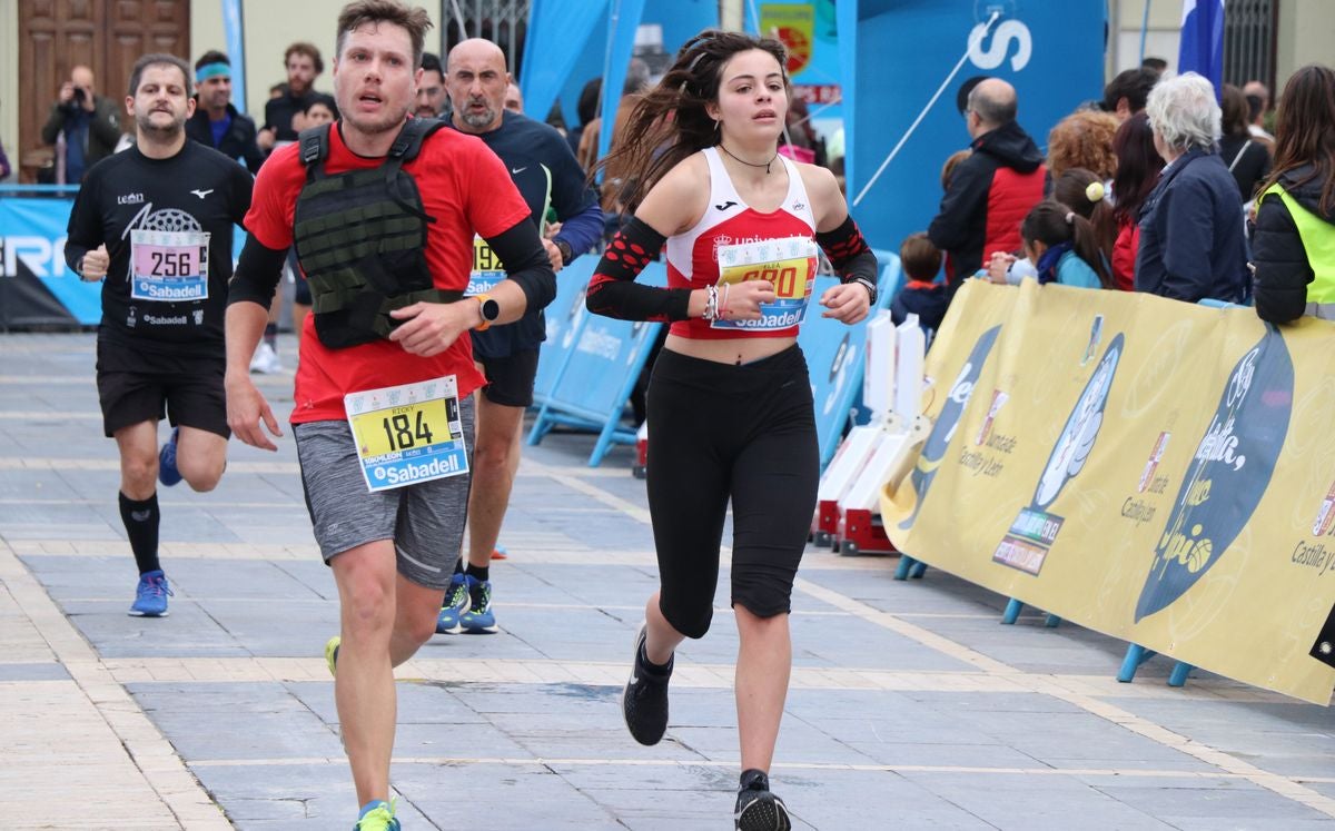 Fotos: La meta de los 10km Ciudad de León