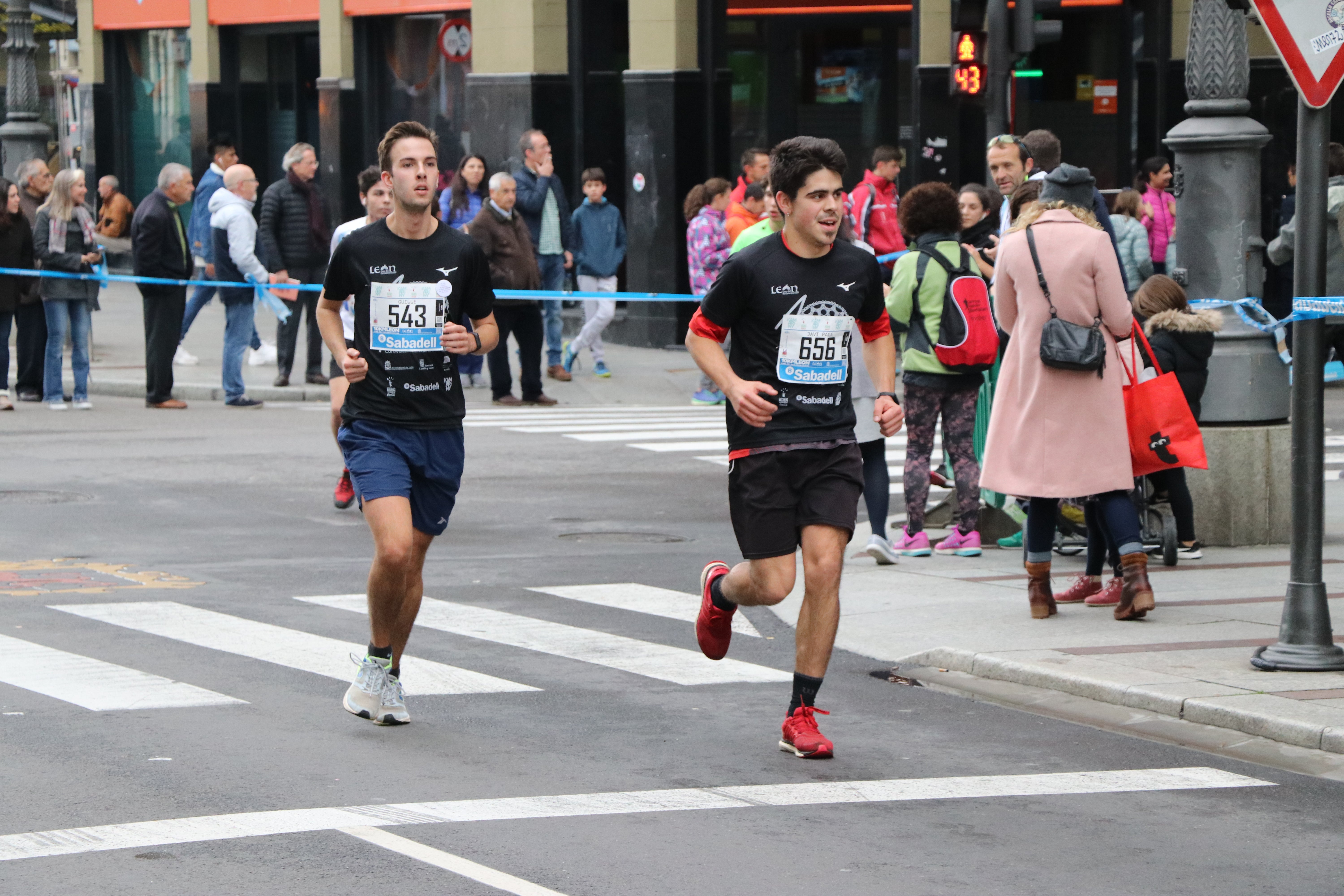 Fotos: Los 10km de León, a su paso por Ordoño II