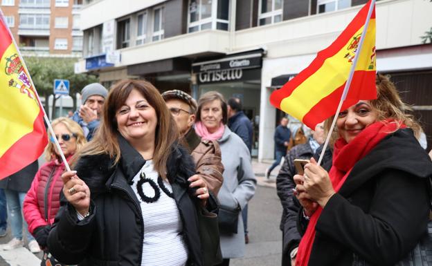 Galería. Concentración en apoyo a los Policías desplegados en Cataluña. 