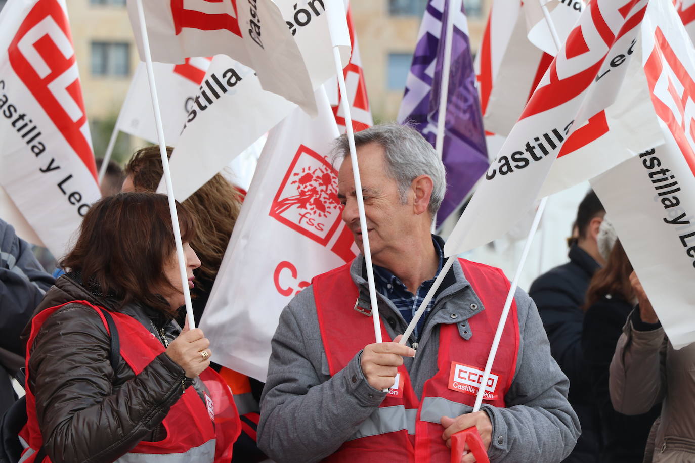 Los sindicatos de los empleados públicos reivindican que la Junta de Castilla y León devuelva los derechos a los 15.000 funcionarios de la provincia.