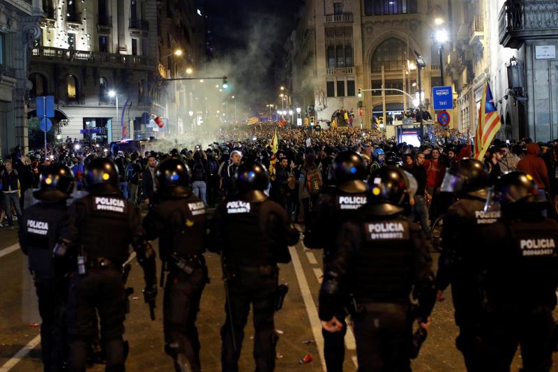 Fotos: La violencia vuelve a las calles de Barcelona