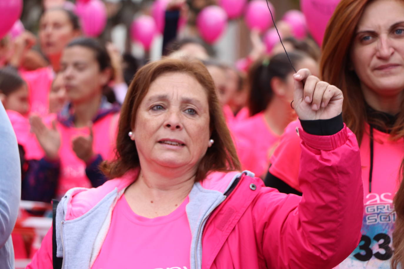 La ciudad de León acoge una nueva carrera de la lucha contra el cáncer de mama.