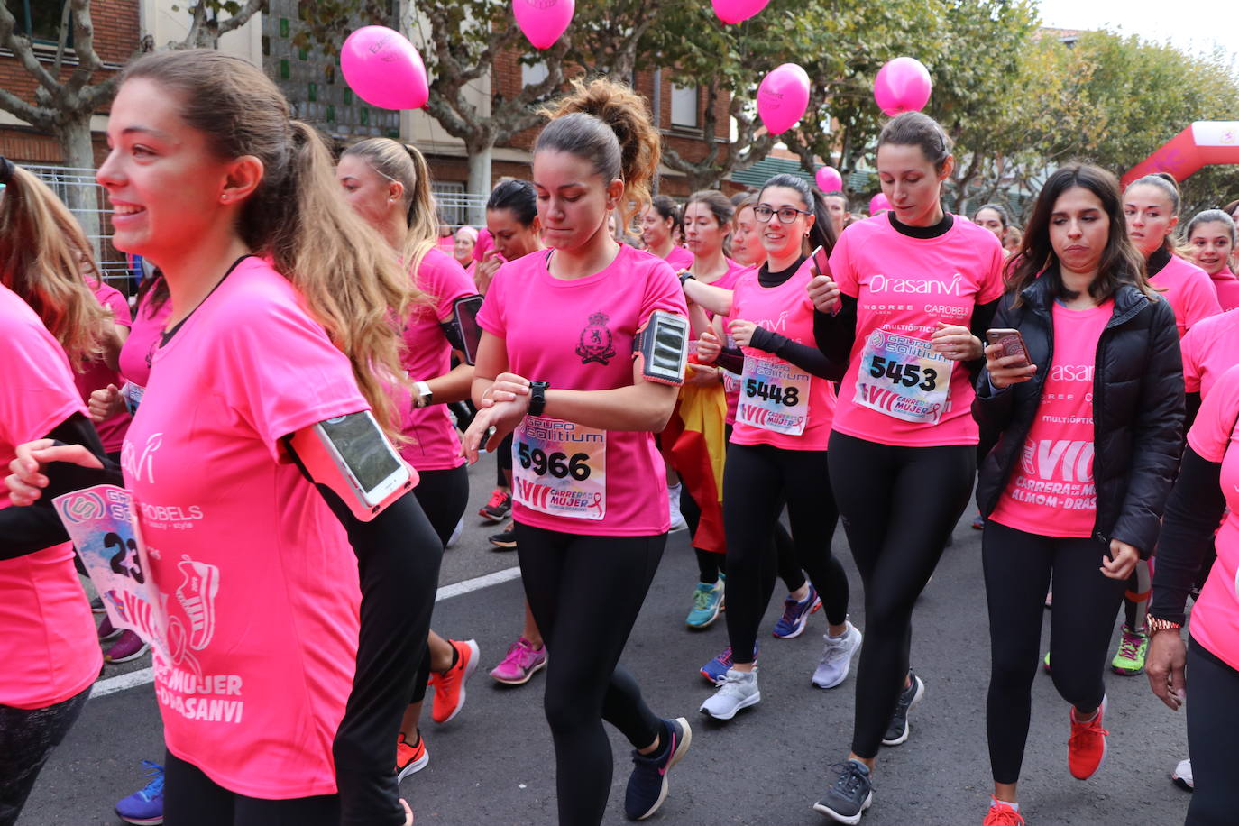 La ciudad de León acoge una nueva carrera de la lucha contra el cáncer de mama.