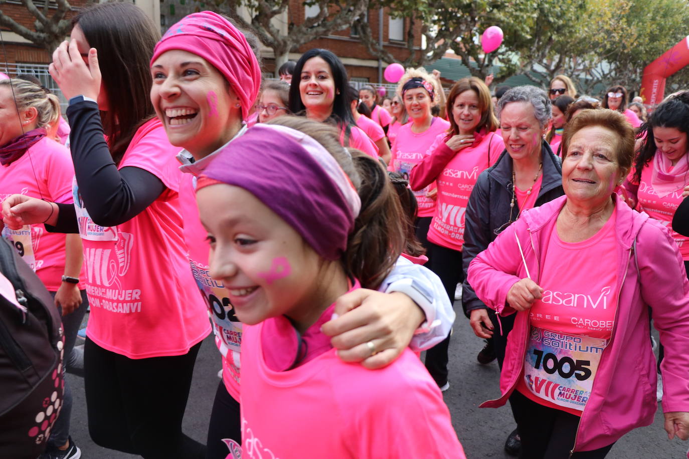 La ciudad de León acoge una nueva carrera de la lucha contra el cáncer de mama.