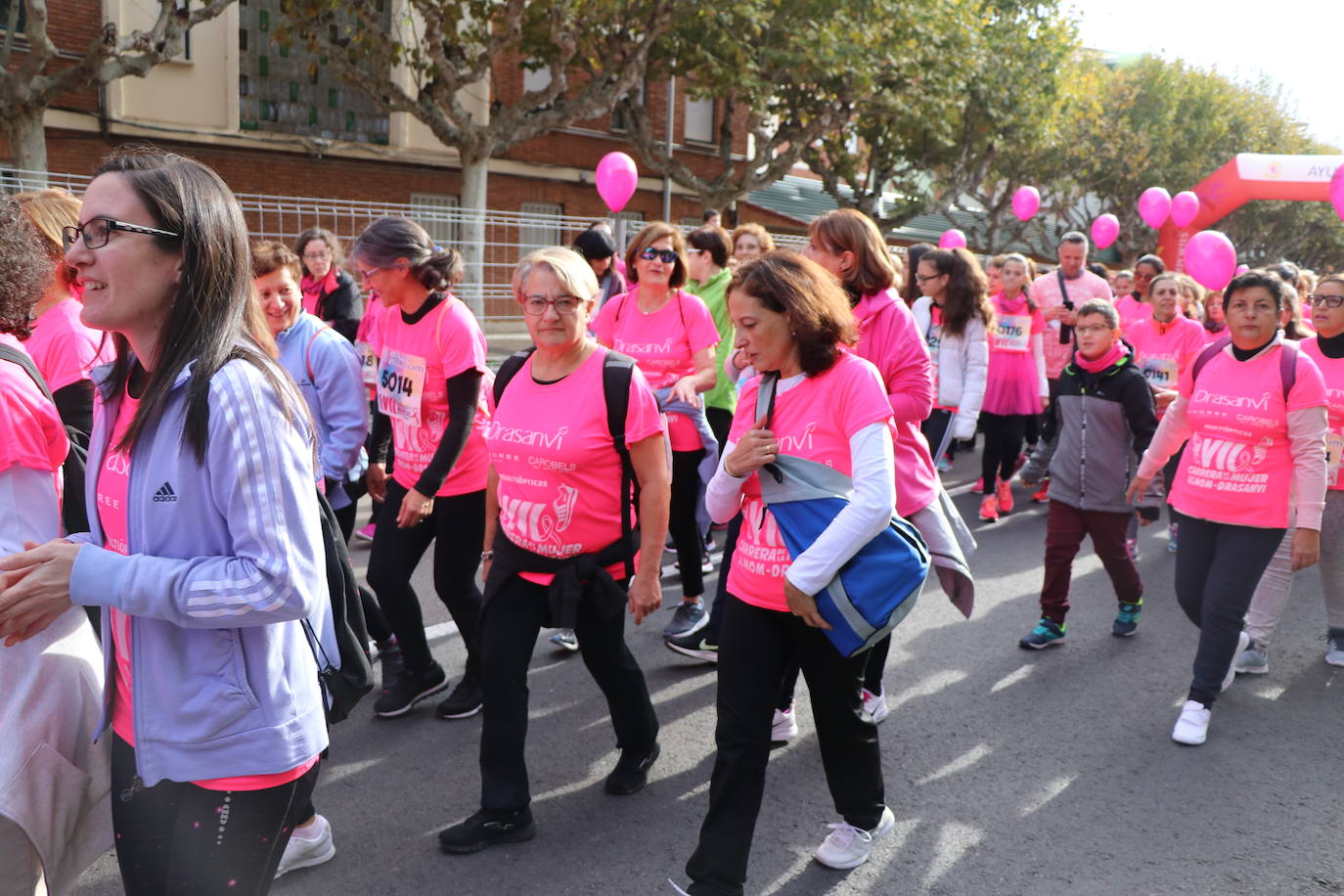 La ciudad de León acoge una nueva carrera de la lucha contra el cáncer de mama.