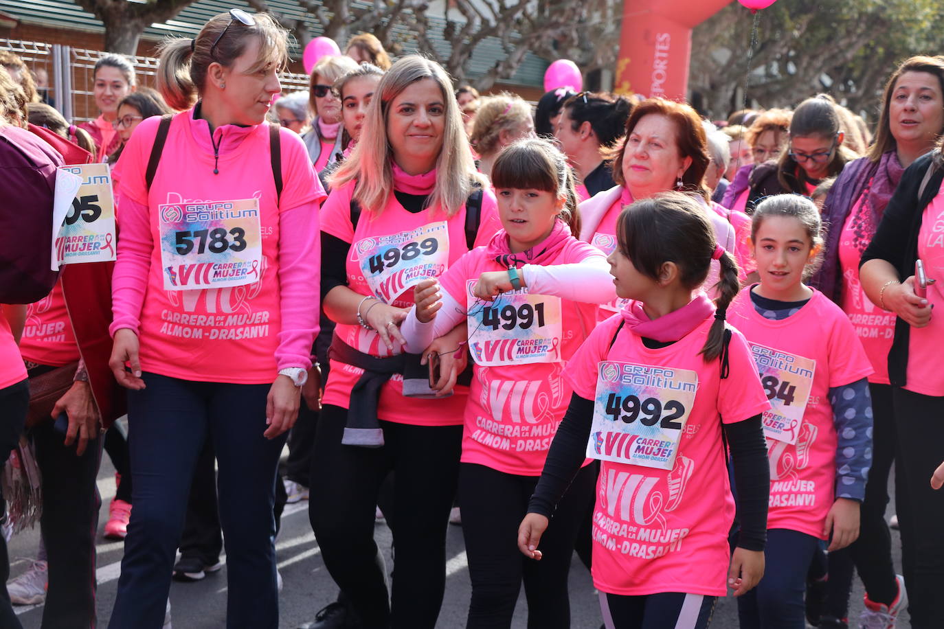 La ciudad de León acoge una nueva carrera de la lucha contra el cáncer de mama.