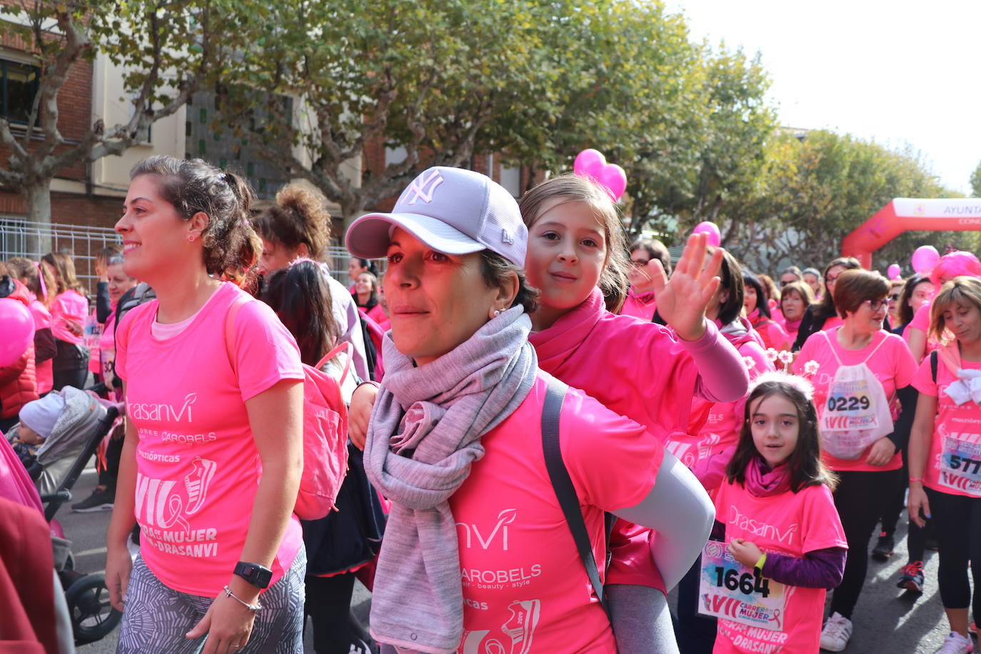 La ciudad de León acoge una nueva carrera de la lucha contra el cáncer de mama.