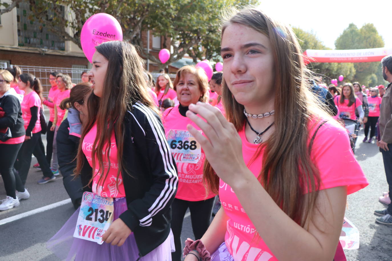La ciudad de León acoge una nueva carrera de la lucha contra el cáncer de mama.