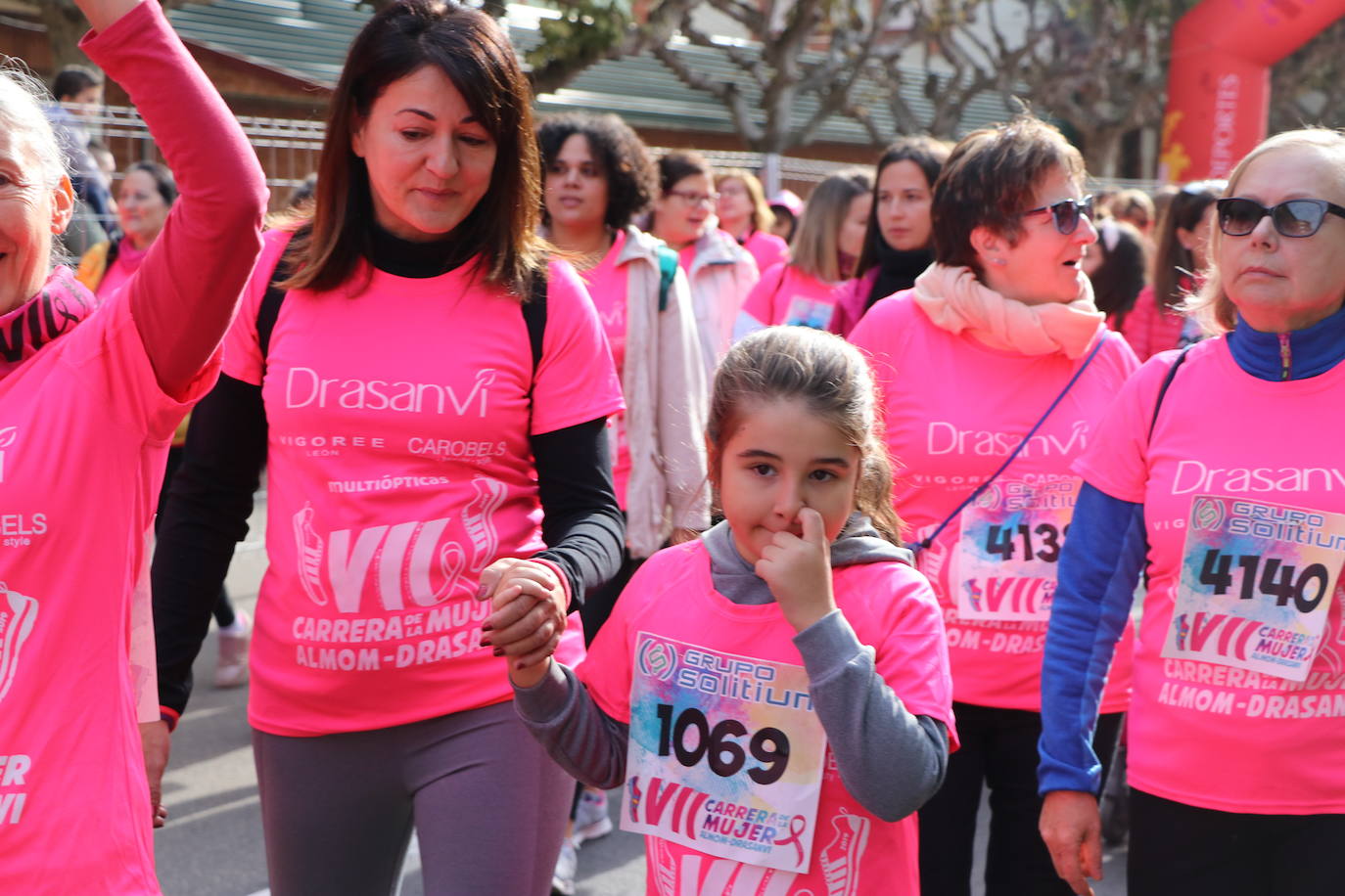 La ciudad de León acoge una nueva carrera de la lucha contra el cáncer de mama.