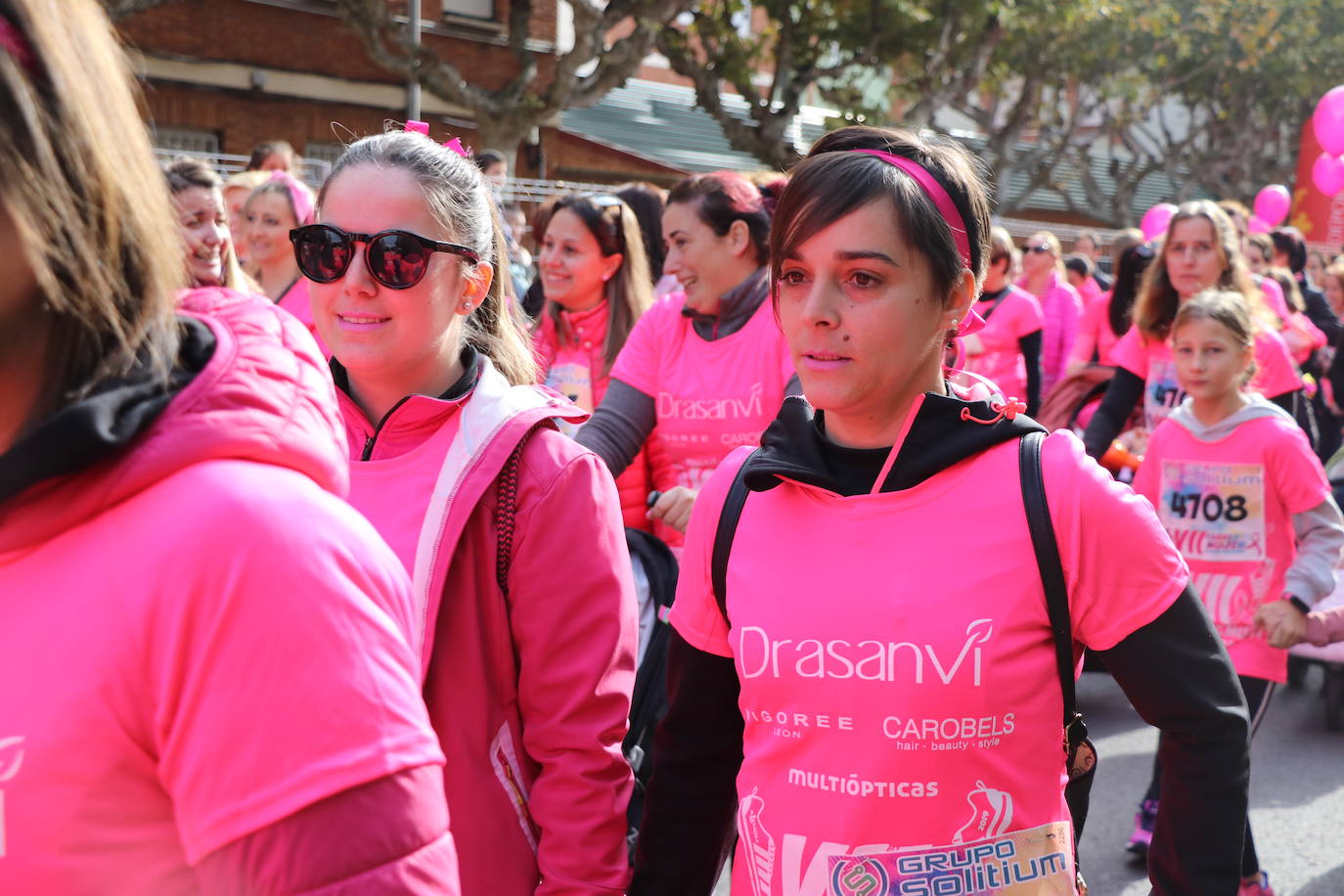 La ciudad de León acoge una nueva carrera de la lucha contra el cáncer de mama.