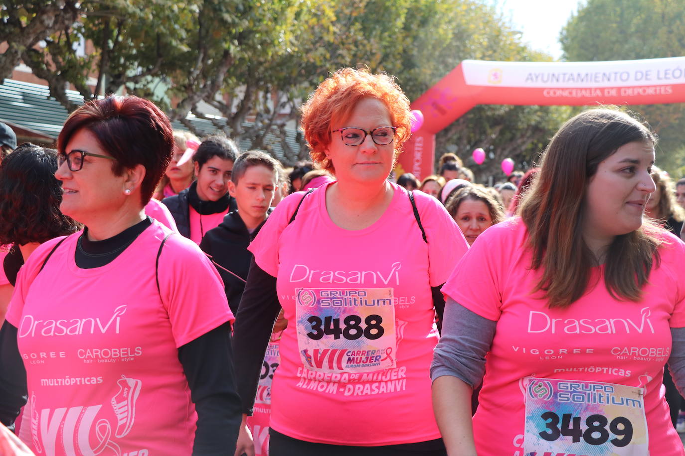 La ciudad de León acoge una nueva carrera de la lucha contra el cáncer de mama.
