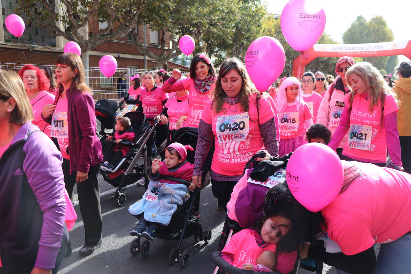 La ciudad de León acoge una nueva carrera de la lucha contra el cáncer de mama.