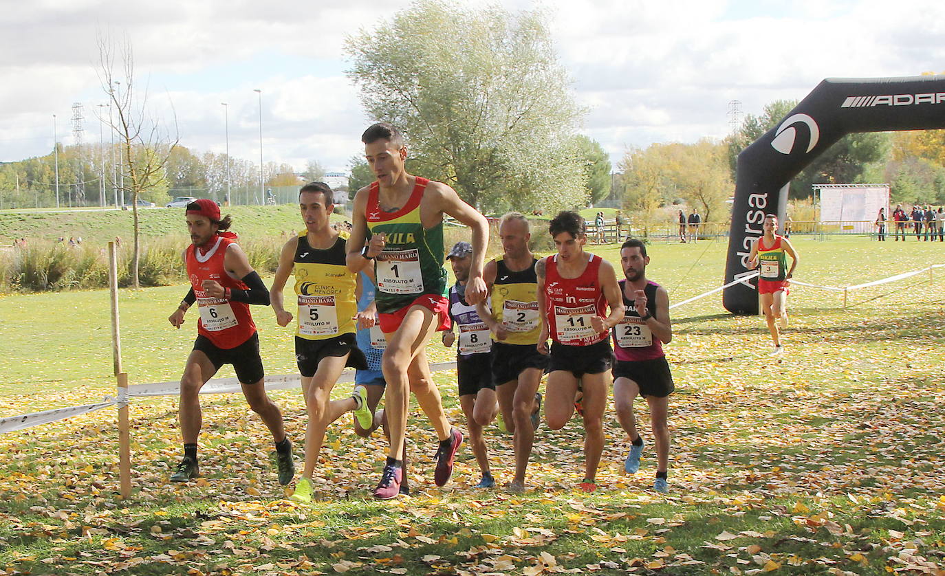 El atleta gordonés fue el mejor en el cross que abre la temporada, seguido del también leonés Jorge Blanco mientras que la leonesa Marta Pérez fue subcampeona en categoría femenina