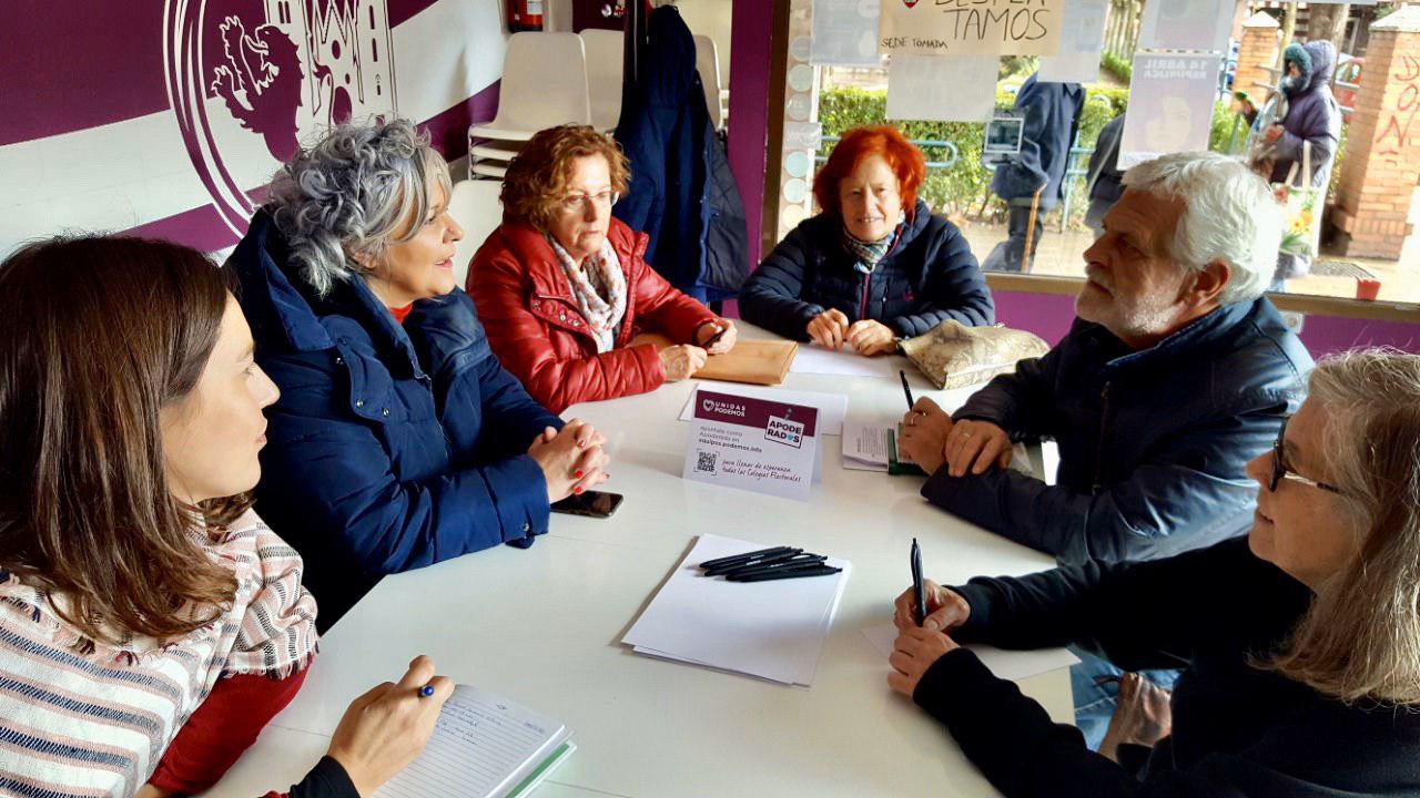 Reunión de Unidas Podemos con la Plataforma en Defensa de la Sanidad Pública. 