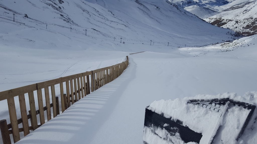 Fotos: La nieve llama a la puerta