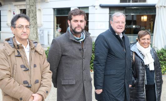 Salvador Vidal, Javier Vélez, Antonio Silván y Carmen Morán, los cuatro senadores electos por León. 