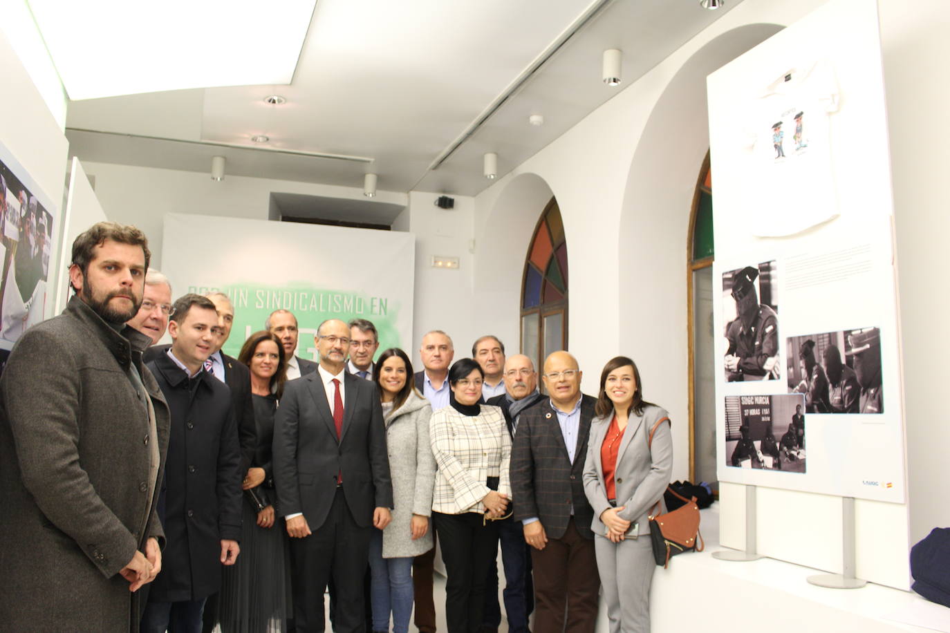 Fotos: Exposición sobre los 25 años de la Asociación Unificada de Guardias Civiles en León