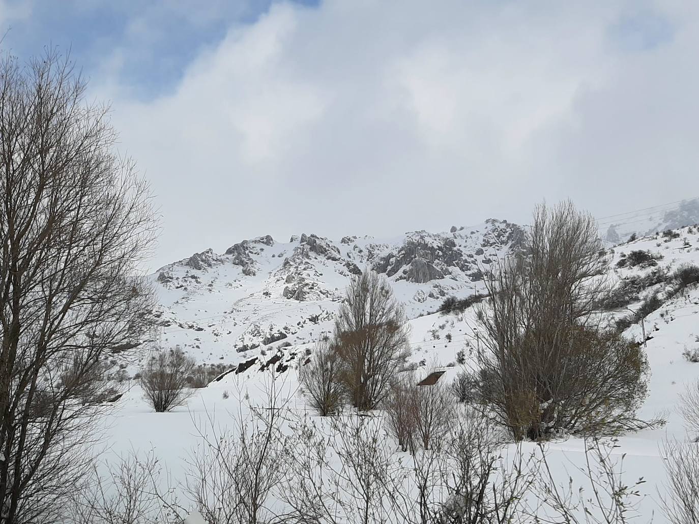 Fotos: Un paisaje invernal en León