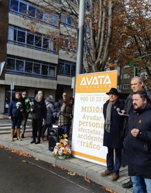 Imagen secundaria 2 - El Ayuntamiento de León se compromete a trabajar para reducir accidentes de tráfico en el homenaje a las víctimas