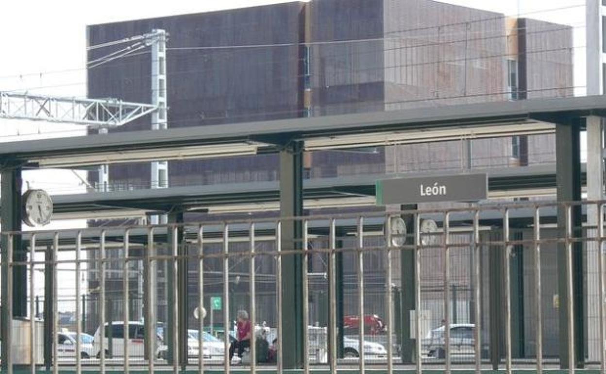 Andenes de la estación de León.