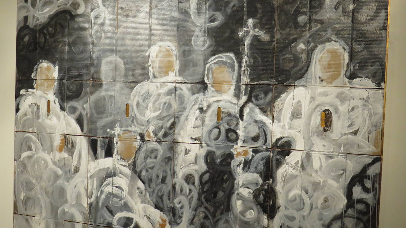 La iglesia acoge una muestra colectiva de diez artistas sobre pintura sacra