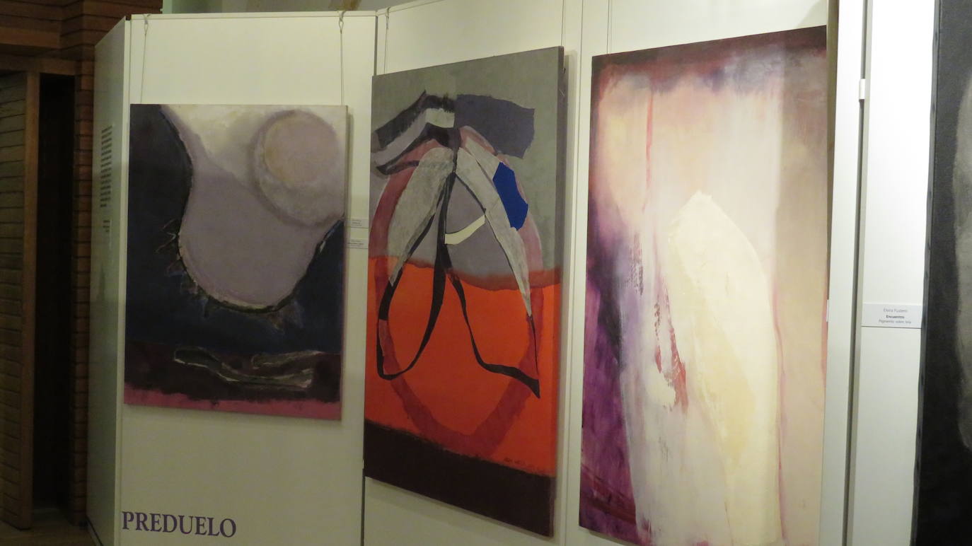 La iglesia acoge una muestra colectiva de diez artistas sobre pintura sacra