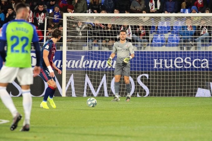 Derrota de la Ponferradina en su visita al Alcoraz de Huesca por 2-0