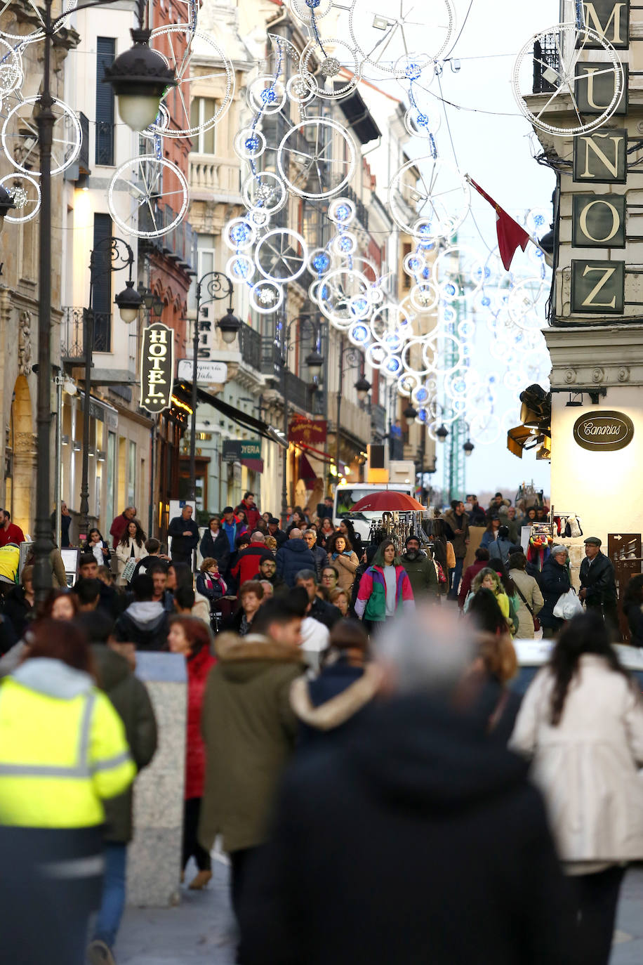 Fotos: Encendido de las luces de Navidad de León