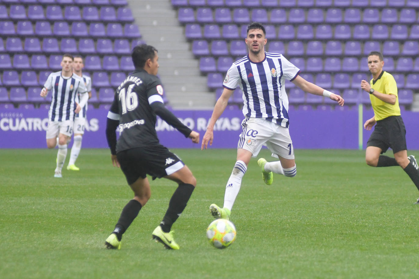 Fotos: Las imágenes del Valladolid B-Cultural