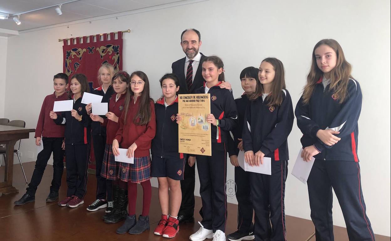 Entrega del premio en el Colegio Leonés.