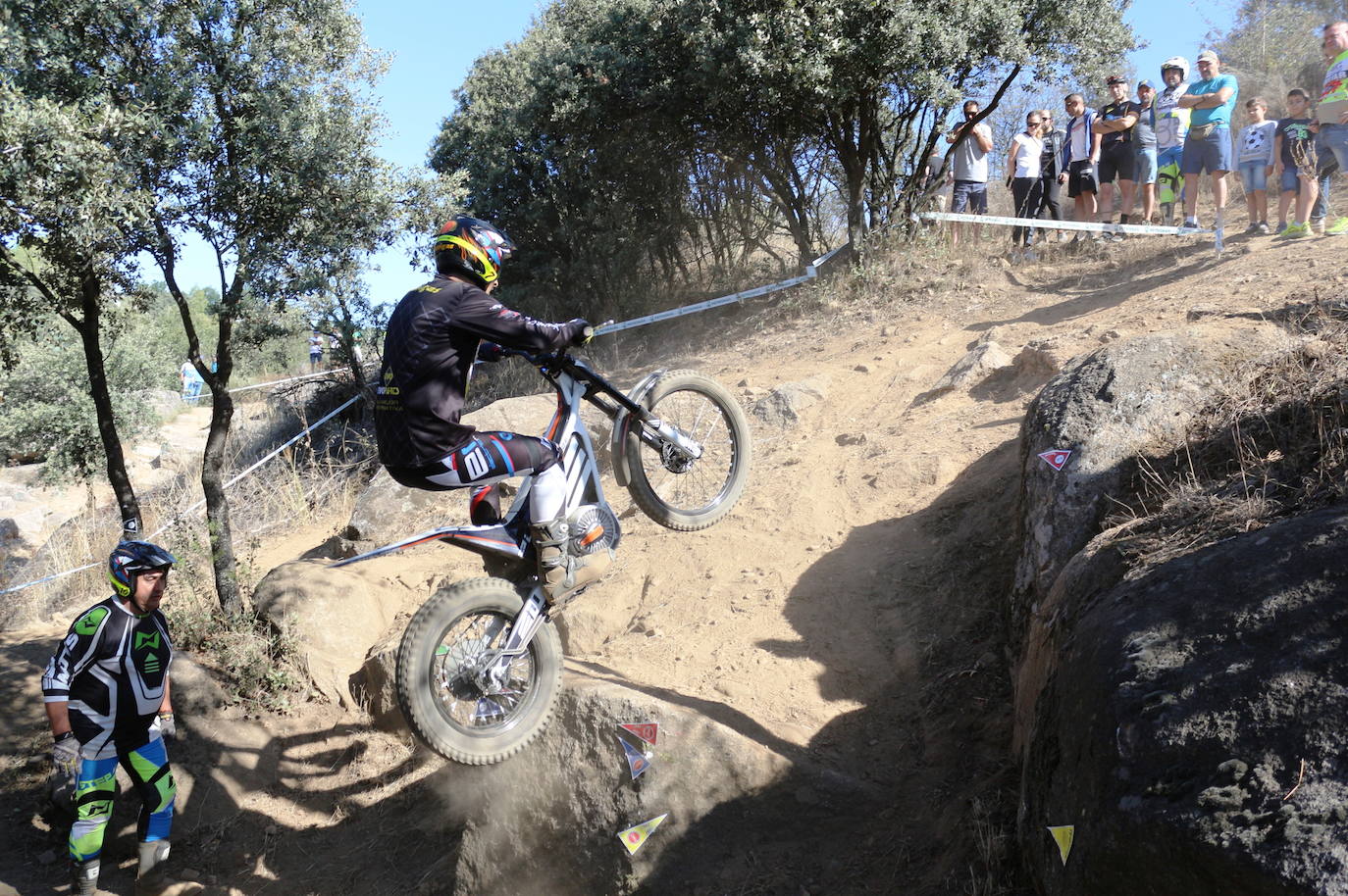 Fotos: El berciano Adrián Fernández, campeón de España de trial en la categoría de moto eléctrica