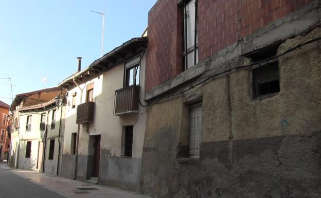 Imagen principal - Estado en el que se encuentran algunas calles del barrio.