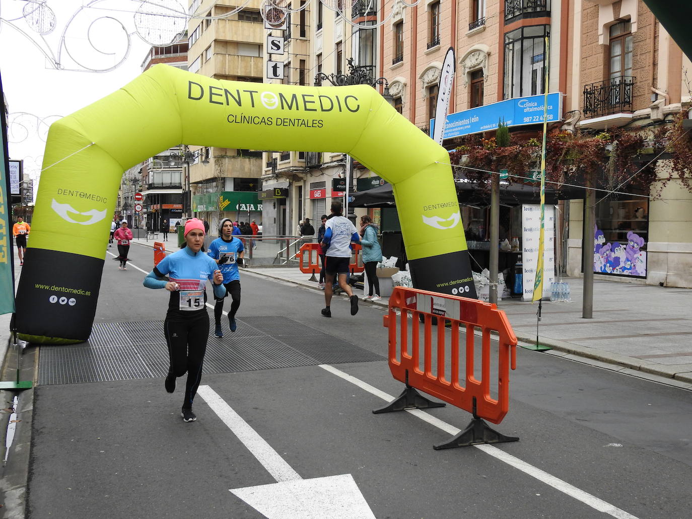 Más de 250 participantes se citan en la II Carrera de las Empresas con Ordoño II como perfecto circuito.